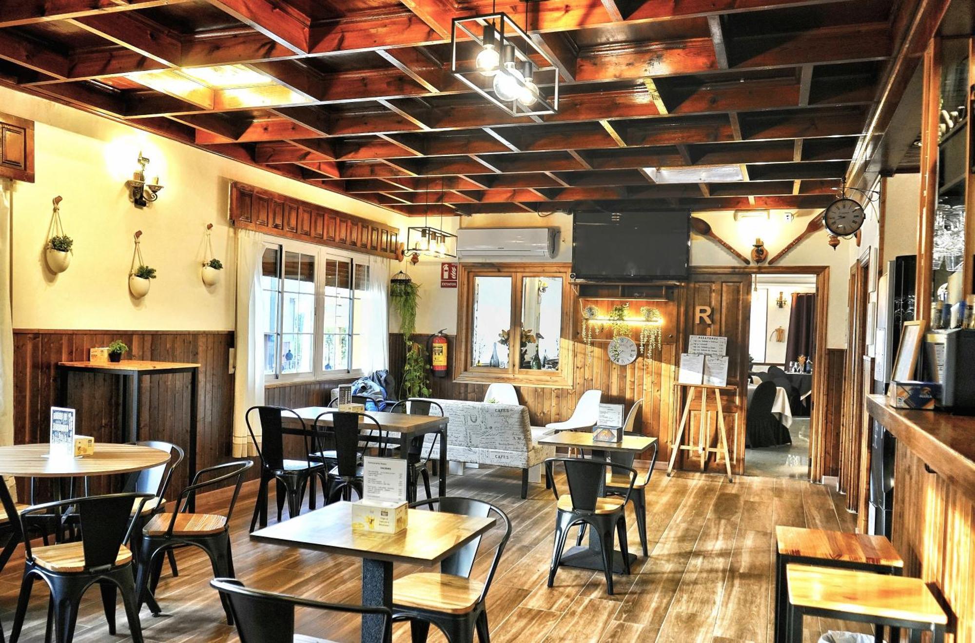 Hostal Mainz Пьедралавес Экстерьер фото