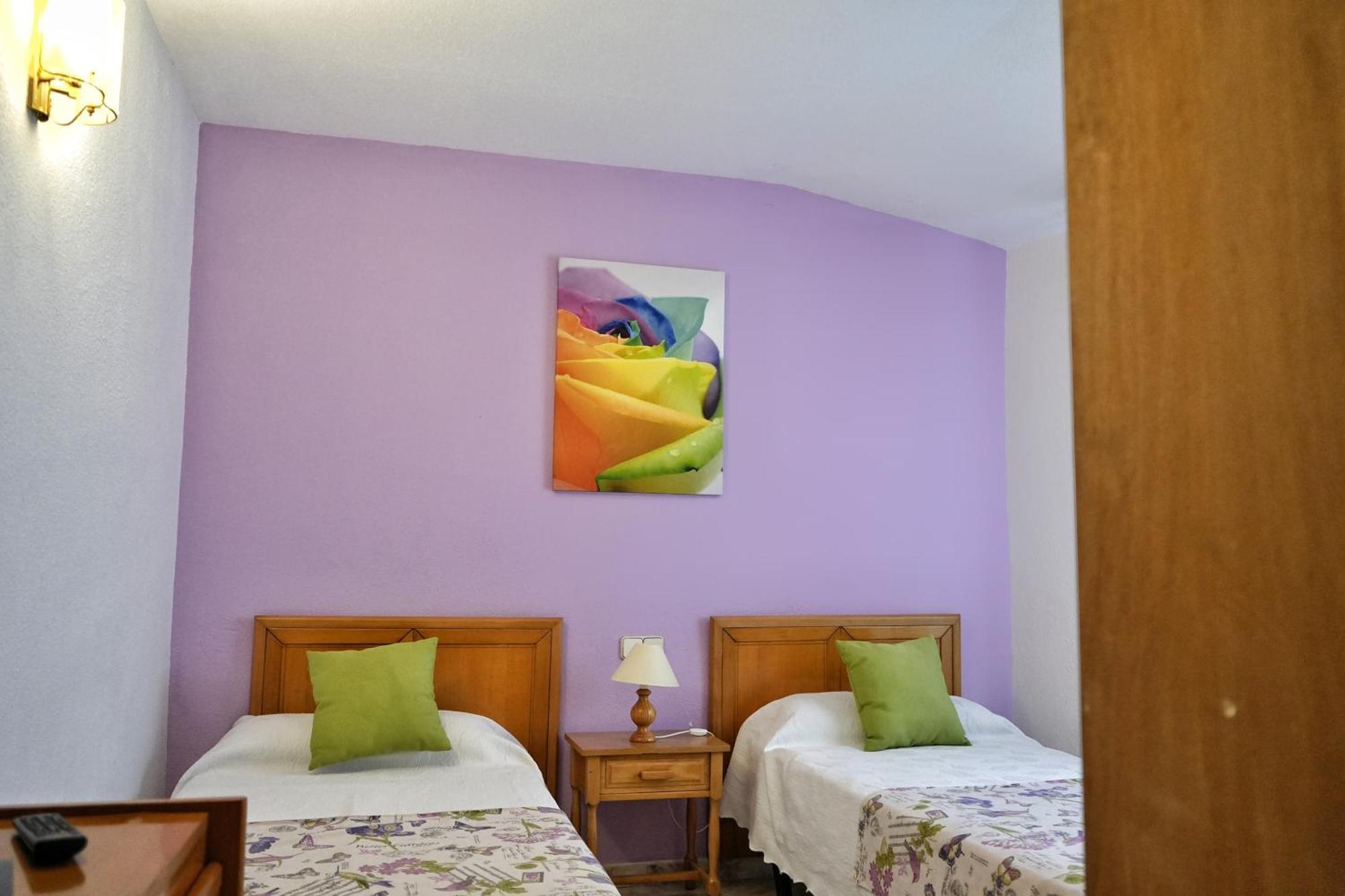 Hostal Mainz Пьедралавес Экстерьер фото